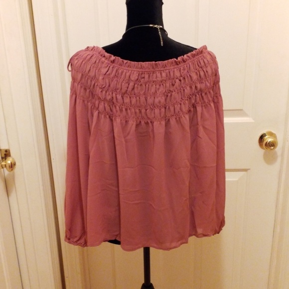 ♥️Plus Size Off Shoulder Ruffled Blouse Top - Picture 8 of 8